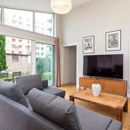 La Sassolini Avec Jacuzzi * Lyon