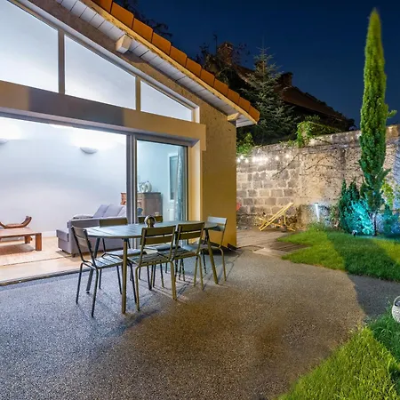 La Sassolini Avec Jacuzzi Βίλα Λυών