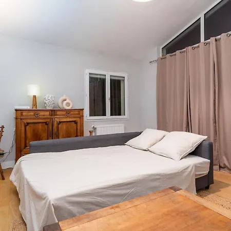 La Sassolini Avec Jacuzzi Лион