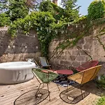 La Sassolini Avec Jacuzzi Villa *