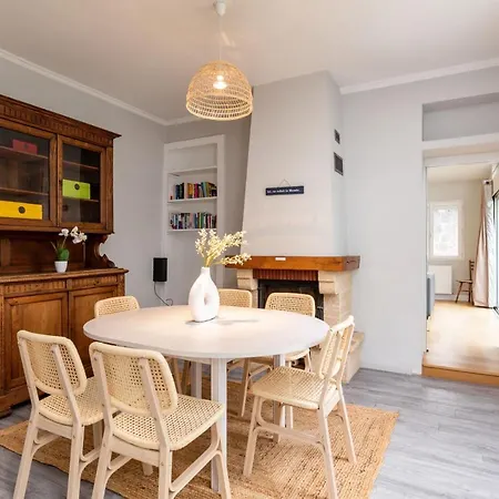 فيلة La Sassolini Avec Jacuzzi ليون